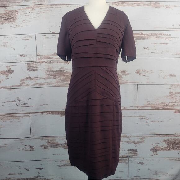 Burberry Helina Pleated Dress Short Sleeve Elderberry Size 8 - Picture 1 of 12